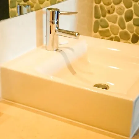 Luxury 3-bedroom At High-end Da