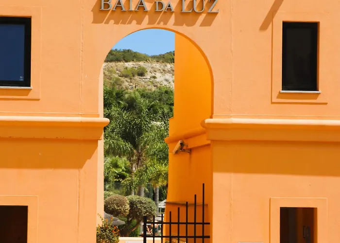Luxury 3-bedroom At High-end Da Apartment Luz