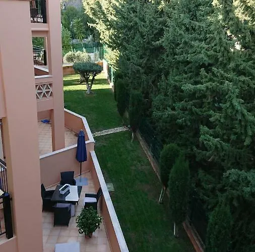 Apartment Luxury 3-bedroom At High-end Da
