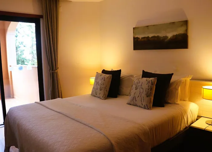 Luxury 3-bedroom At High-end Da * Luz